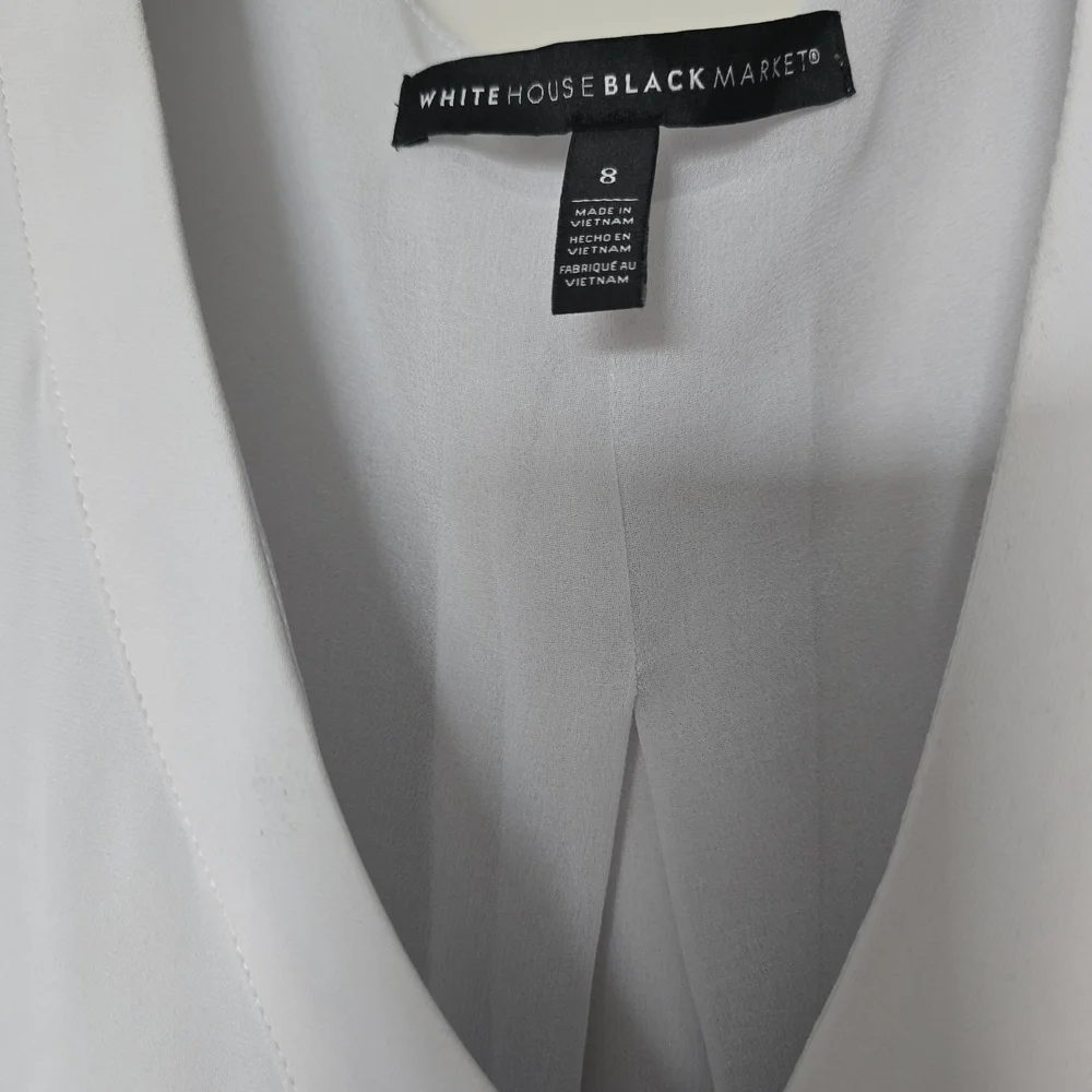 White House Black Market Light Gray Sleeveless Blouse - Picture 6 of 7